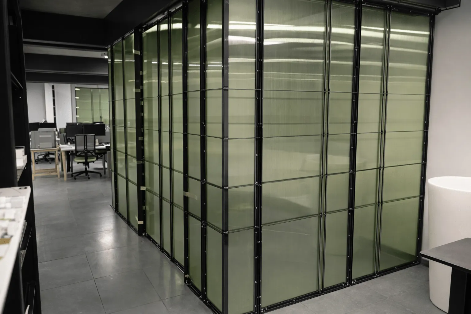 Industriální paravány do kanceláří